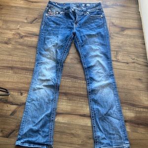 Mid-rise easy boot Miss me jeans SZ 29. Like new condition